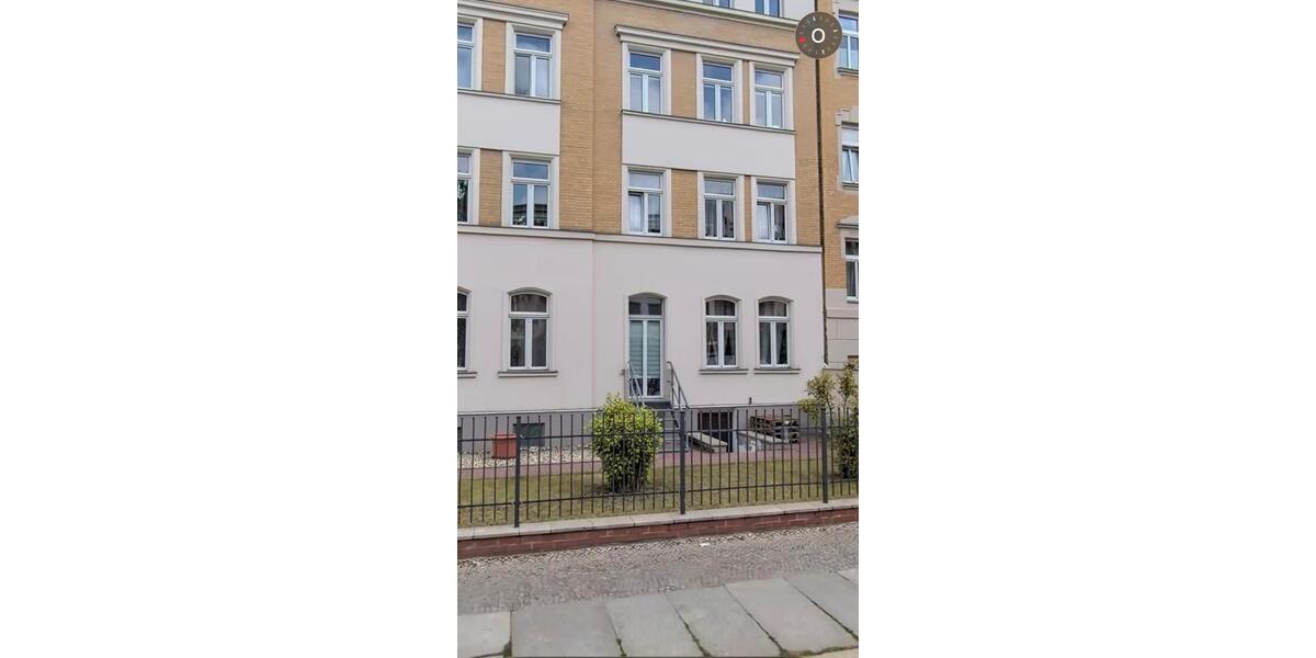 Erdgeschoßwohnung Halle (Saale) Büschdorf - 3 Zimmer, 100 m&sup2;, 1.050&euro; | Angebot:26043955