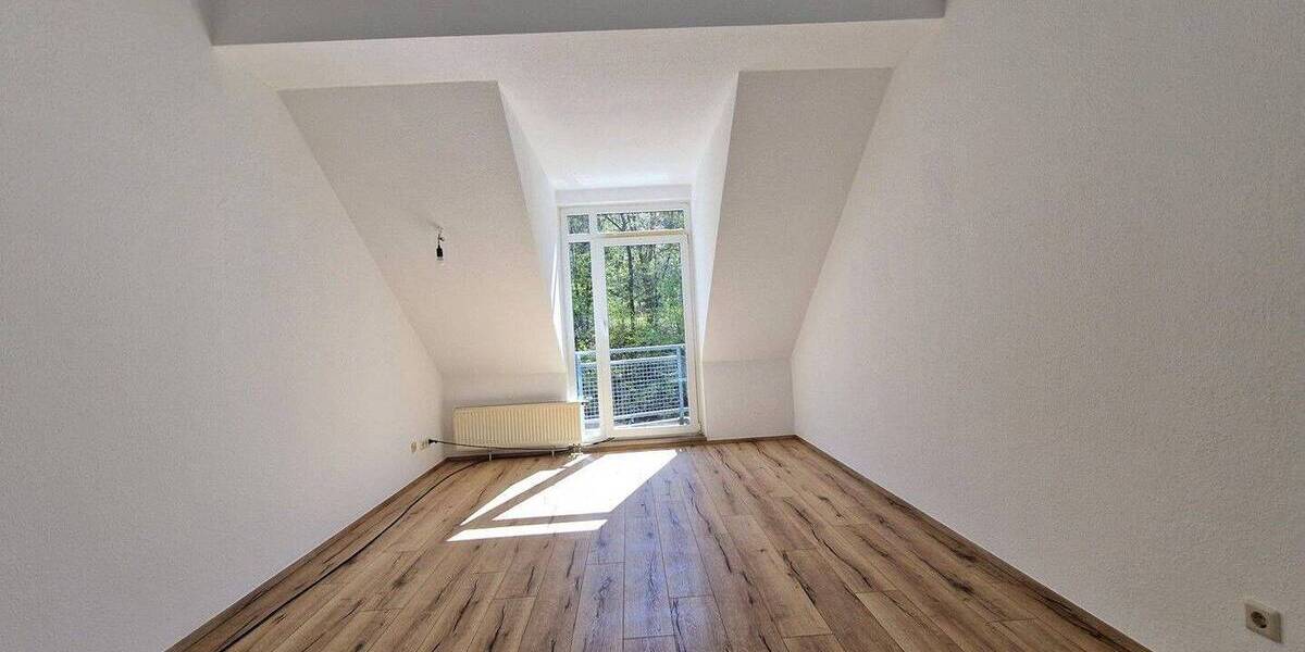 Etagenwohnung Sebnitz - 4 Zimmer, 99 m&sup2;, 550&euro; | Angebot:26618197
