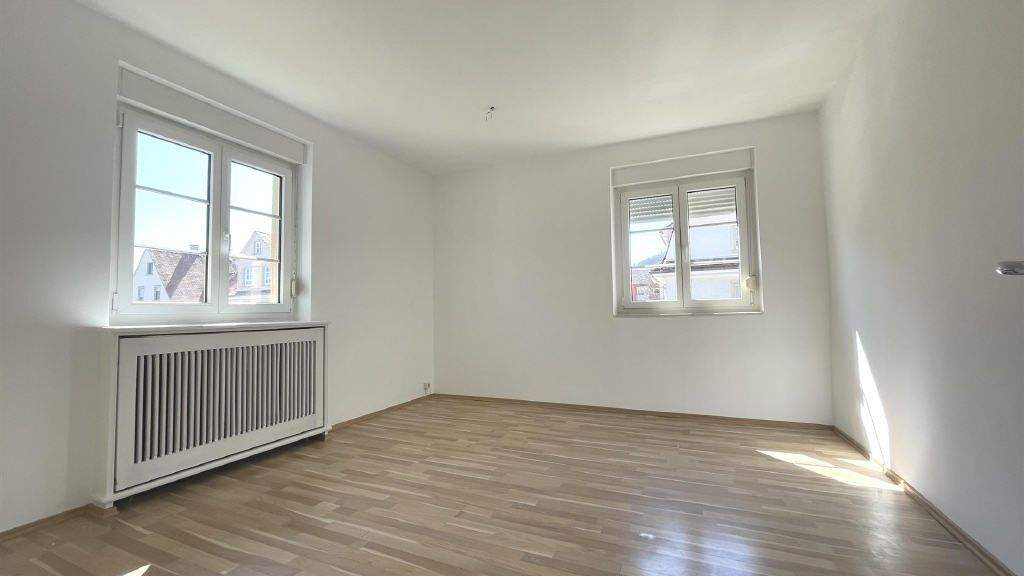 Etagenwohnung Singen (Hohentwiel) Singen - 3 Zimmer, 95 m&sup2;, 900&euro; | Angebot:25803033