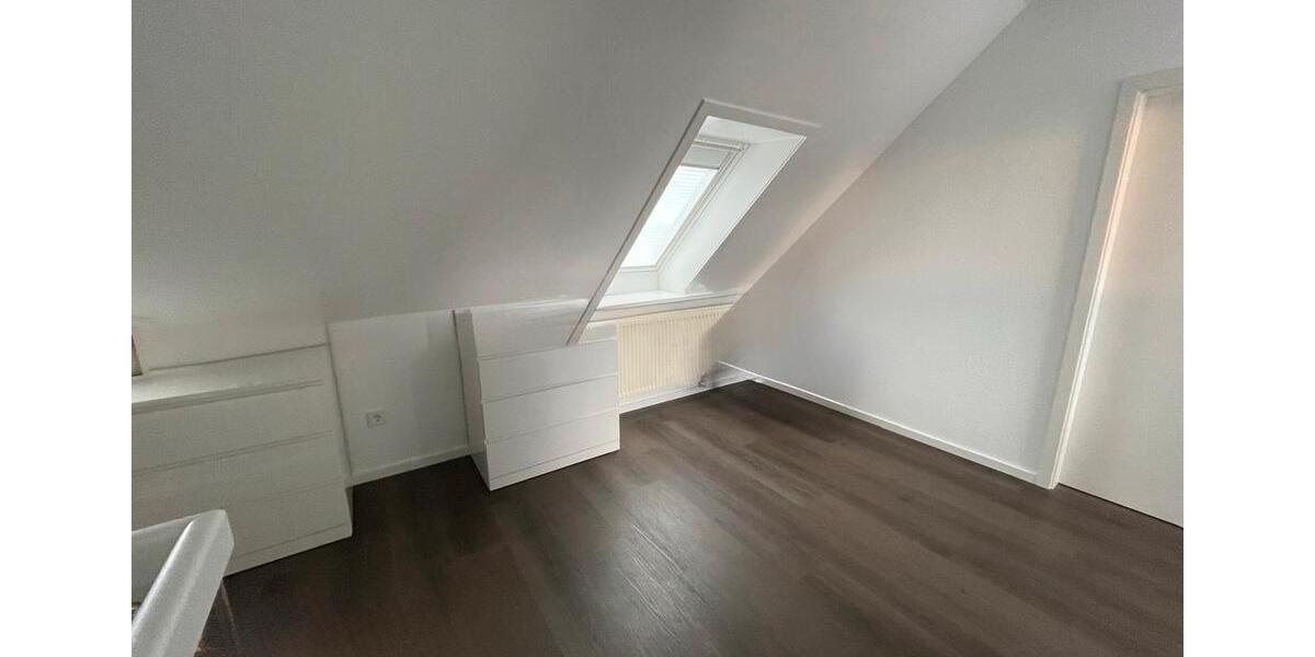 Maisonettenwohnung Pinneberg - 3 Zimmer, 75 m&sup2;, 930&euro; | Angebot:25219070