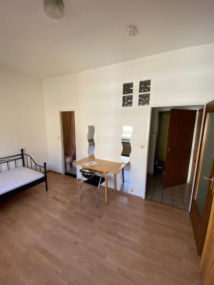 Möbliertes Zimmer zu vermieten sehr gute Lage