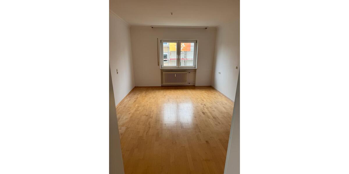 Etagenwohnung Pliezhausen - 2.5 Zimmer, 70 m&sup2;, 900&euro; | Angebot:26625823