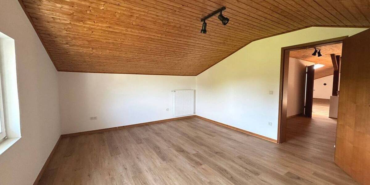 Mehrfamilienhaus, Wohnhaus Irrel - 1 Zimmer, 247 m&sup2;, 2.500&euro; | Angebot:25693095