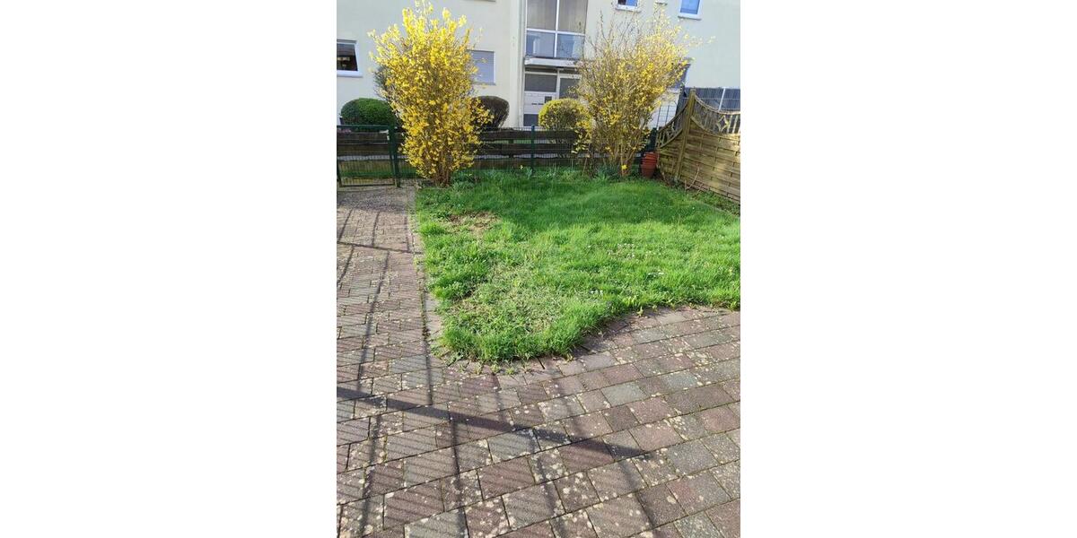 Etagenwohnung Waldmohr - 5 Zimmer, 143 m&sup2;, 1.390&euro; | Angebot:25539903