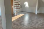 Dachgeschoßwohnung Elsteraue - 4 Zimmer, 85 m&sup2;, 470&euro; | Angebot:25960420