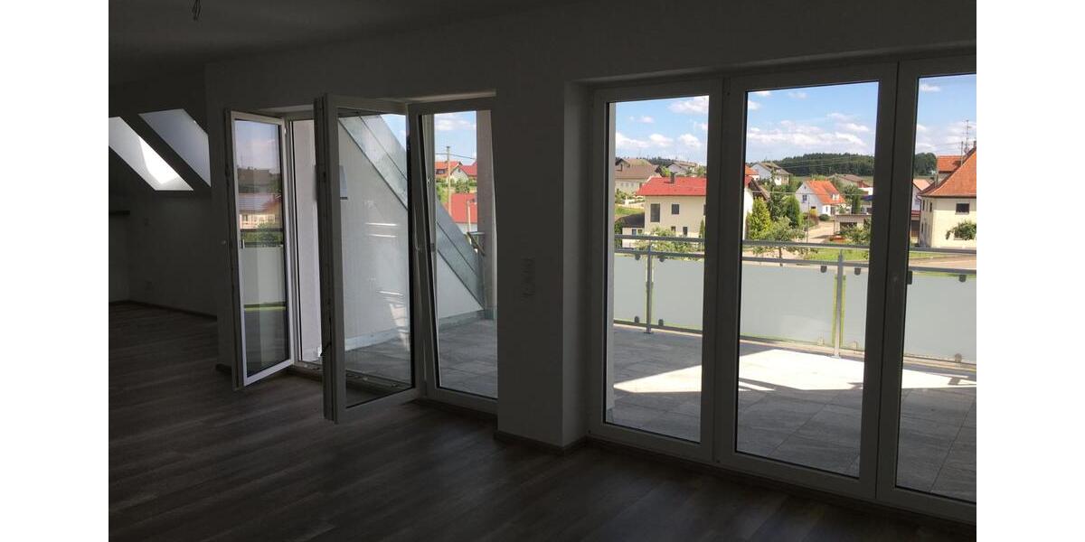 Dachgeschoßwohnung Dürrlauingen - 7 Zimmer, 175 m&sup2;, 1.300&euro; | Angebot:25509717