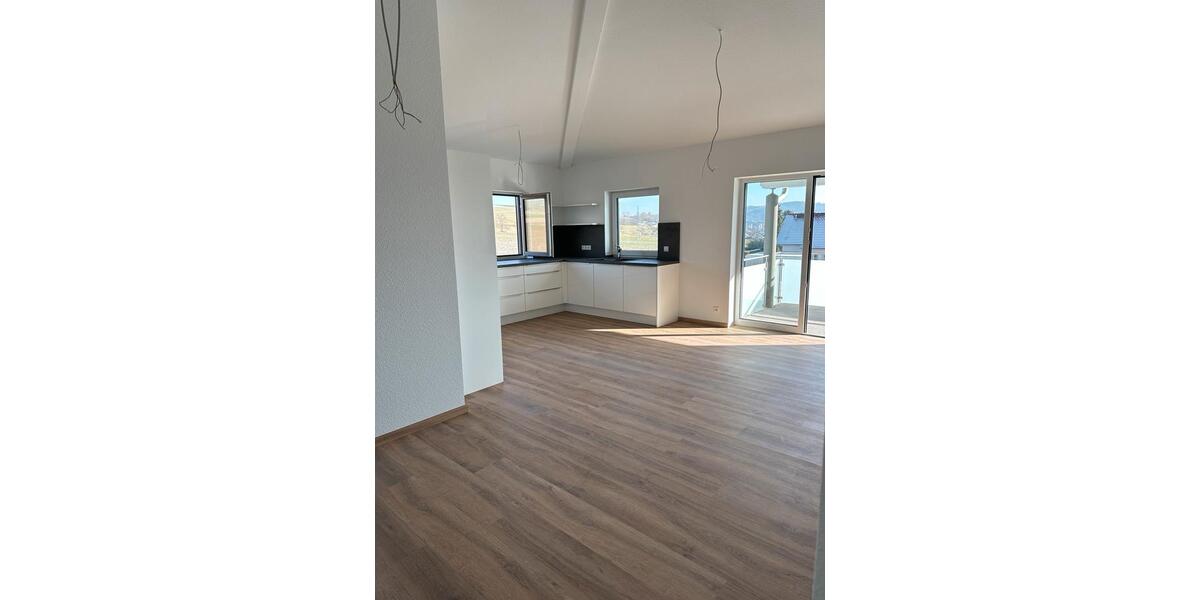Etagenwohnung Sulz am Neckar - 4 Zimmer, 98 m&sup2;, 1.560&euro; | Angebot:24783882