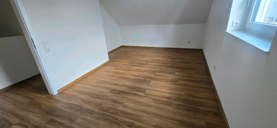 Doppelhaushälfte Brakel - 4 Zimmer, 130 m&sup2;, 1.530&euro; | Angebot:26602881