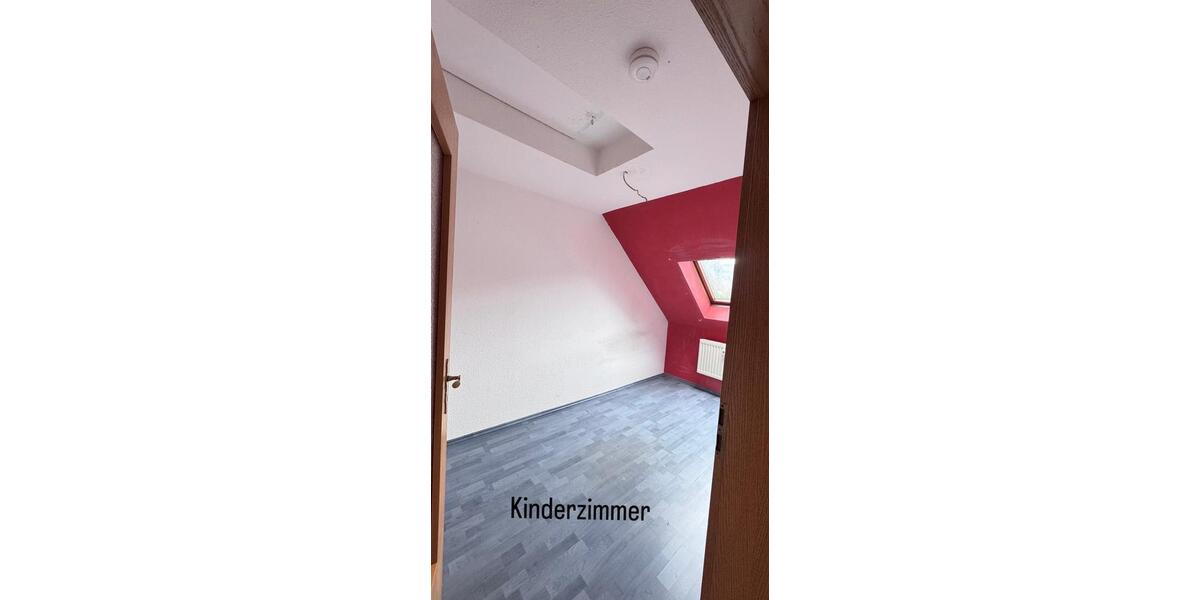 Dachgeschoßwohnung Georgenthal - 4 Zimmer, 84 m&sup2;, 550&euro; | Angebot:26110385