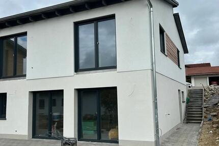 Moderne Doppelhaushälfte Wohnung zur Miete in 84326 6 zimmer