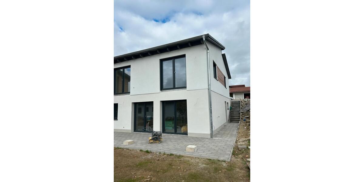 Moderne Doppelhaushälfte Wohnung zur Miete in 84326 6 zimmer