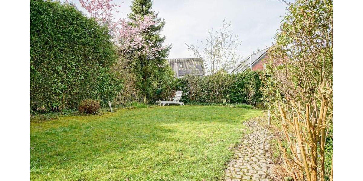 Doppelhaushälfte Mülheim an der Ruhr Saarn/Mintard - 4 Zimmer, 154 m&sup2;, 1.990&euro; | Angebot:24822212