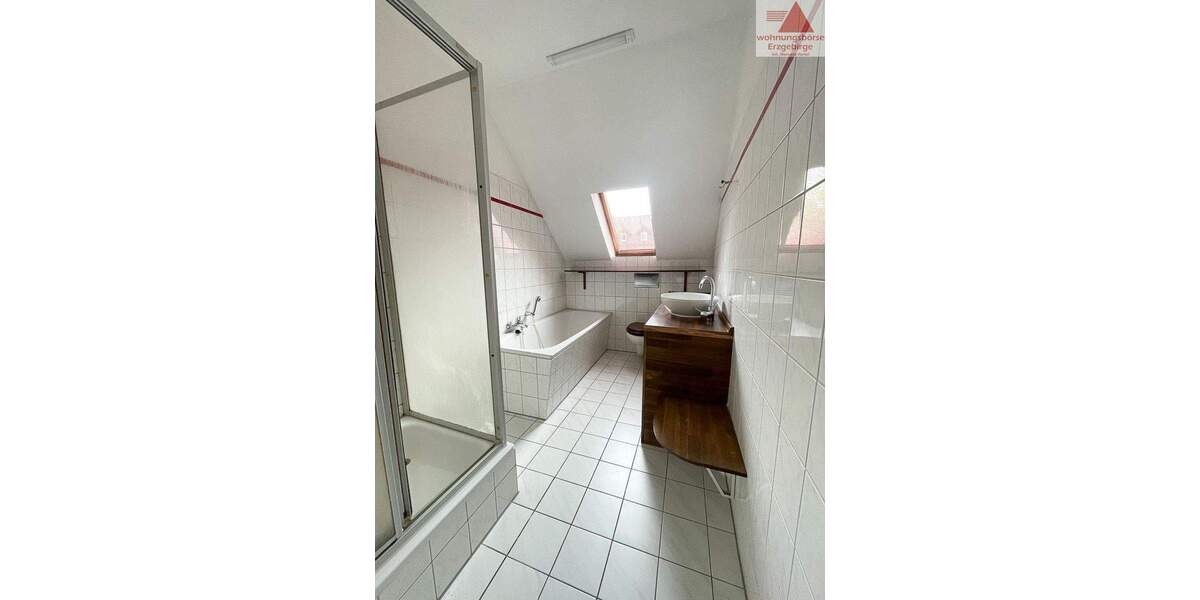 Etagenwohnung Aue Aue - 2 Zimmer, 63 m&sup2;, 400&euro; | Angebot:24452927