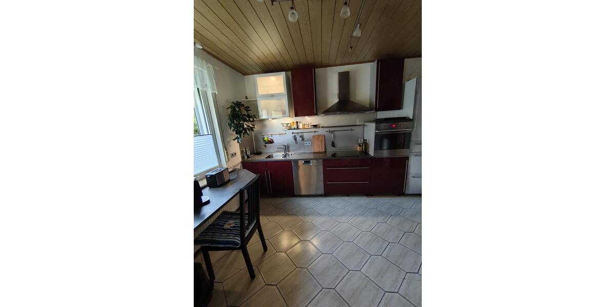 Doppelhaushälfte Wi.-Igstadt (Dachterrasse, Kachelofen, Wallbox) 4 zimmer