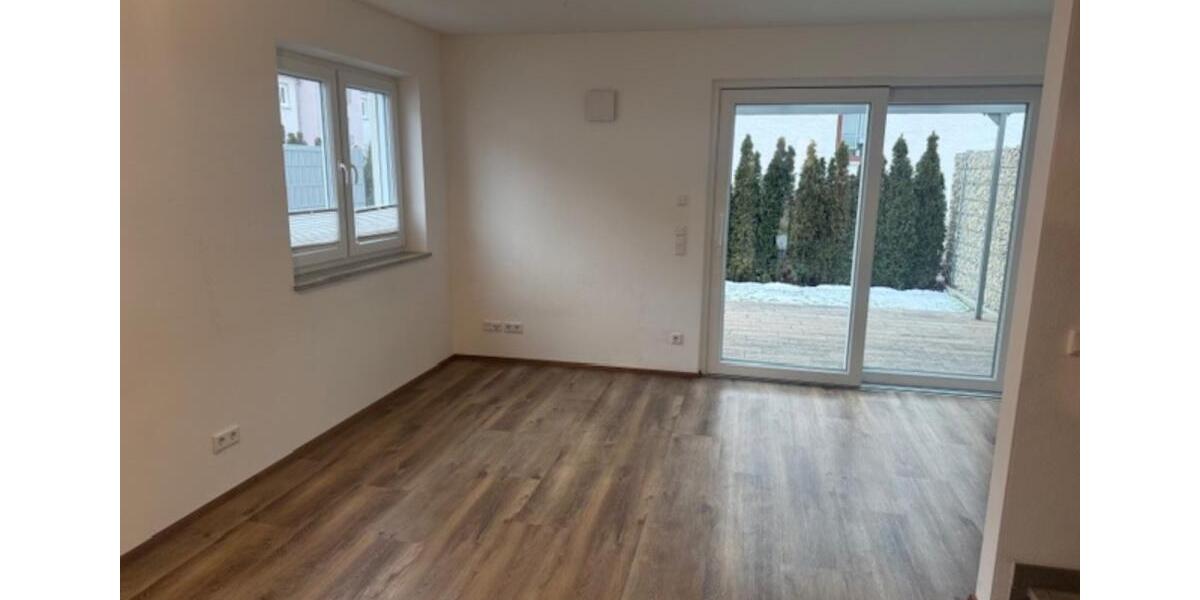 Etagenwohnung Schrobenhausen - 4 Zimmer, 101 m&sup2;, 1.400&euro; | Angebot:24754037