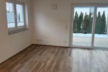 Wohnung Schrobenhausen - 4 Zimmer, 101 m&sup2;, 1.400&euro; | Angebot:24754037