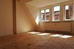 Dachgeschoßwohnung Güstrow - 2 Zimmer, 90 m&sup2;, 800&euro; | Angebot:24354436