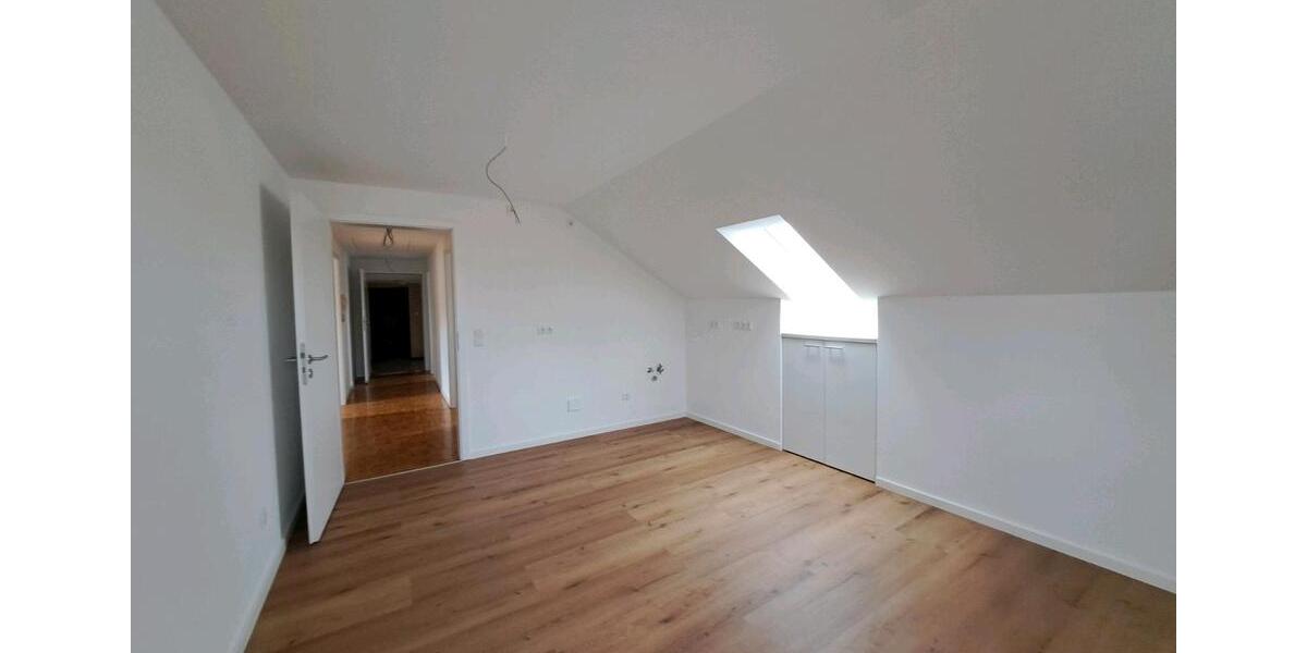 DG-Wohnung 75 qm in Wenzenbach 3 zimmer