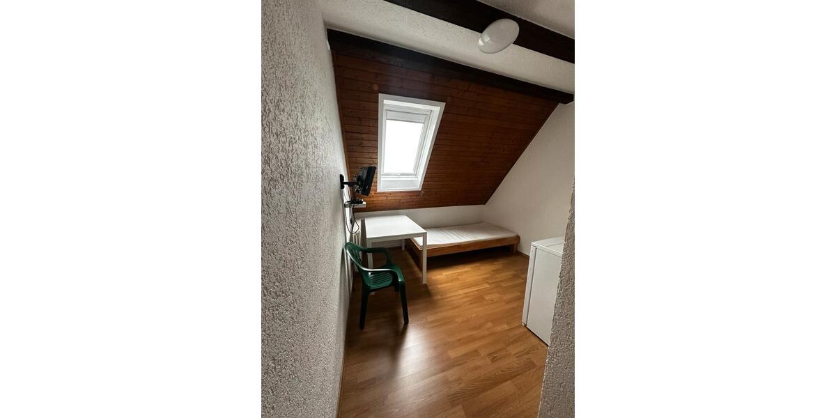Etagenwohnung Freiburg im Breisgau Haslach - 1 Zimmer, 11 m&sup2;, 650&euro; | Angebot:25046492