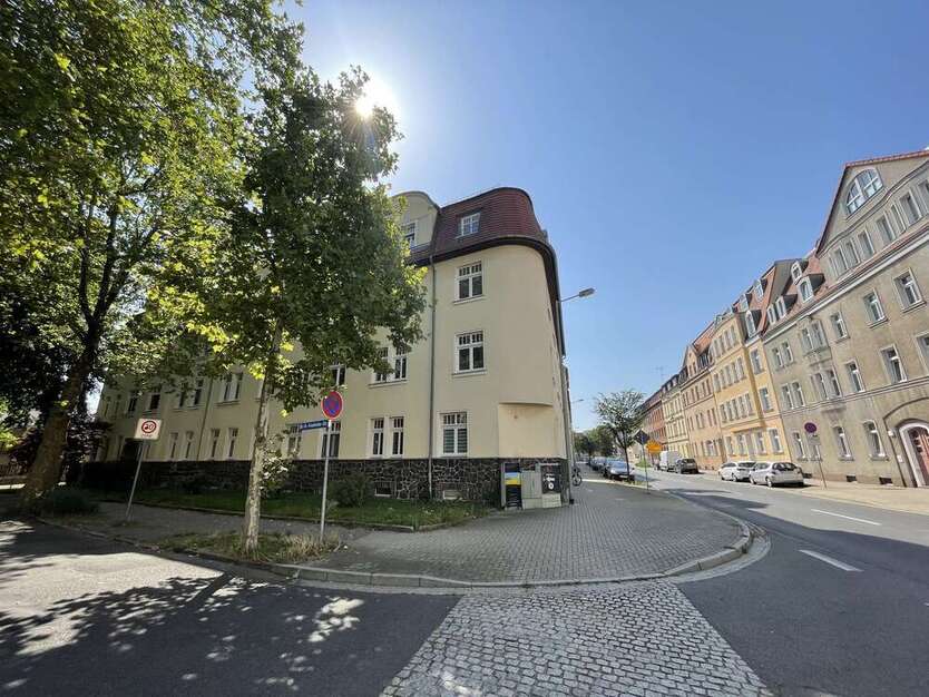 Sanierte Erdgeschoßwohnung mit Balkon!