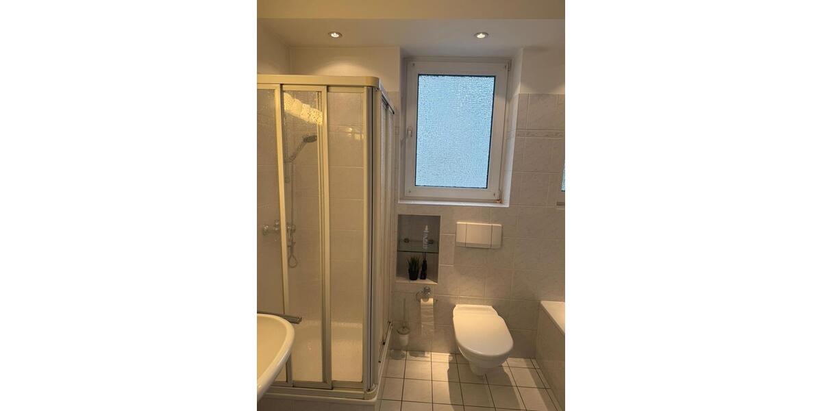 Wohnen auf Zeit Düsseldorf Stadtbezirk 3 - 1 Zimmer, 70 m&sup2;, 740&euro; | Angebot:26388421