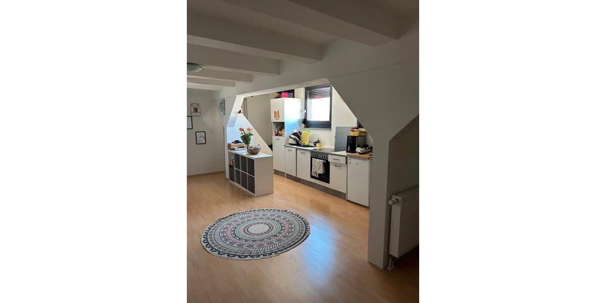 Dachgeschoßwohnung Ehingen (Donau) - 3 Zimmer, 80 m&sup2;, 950&euro; | Angebot:24741627