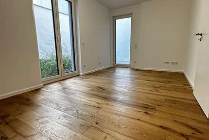 Wohnung zum Mieten in Frankfurt am Main 1.560 € 85 m² 3 zimmer