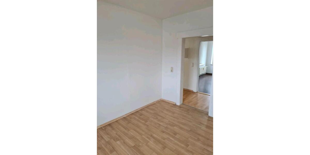 Etagenwohnung Helmbrechts - 3 Zimmer, 70 m&sup2;, 630&euro; | Angebot:25831902