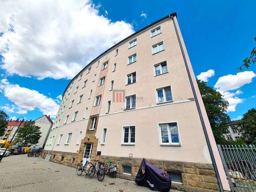 Wohnung zum Mieten in Dresden Pieschen Süd 465 € 50.35 m²