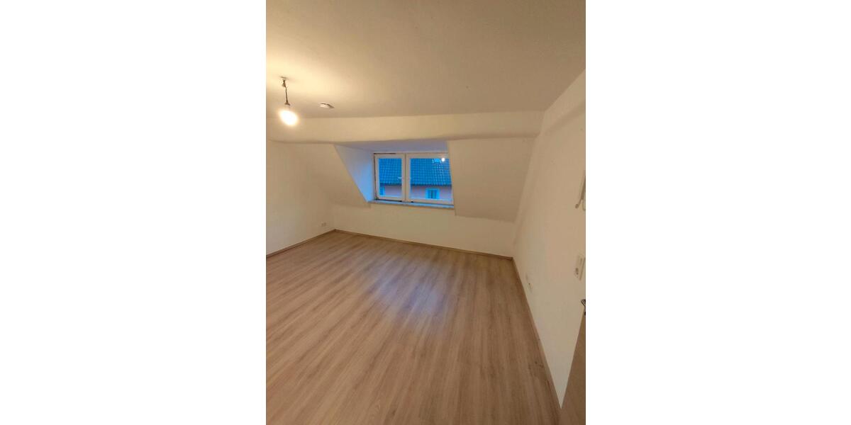 Mehrfamilienhaus, Wohnhaus Altenkunstadt - 3 Zimmer, 40 m&sup2;, 650&euro; | Angebot:25077608