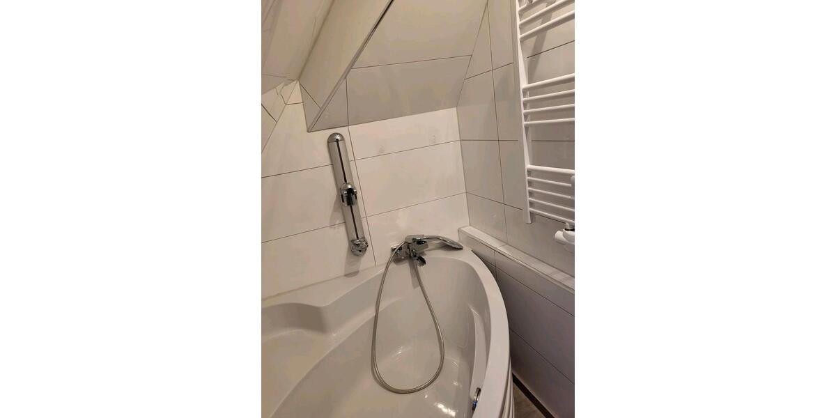 Dachgeschoßwohnung Triberg im Schwarzwald - 3 Zimmer, 75 m&sup2;, 900&euro; | Angebot:26535930