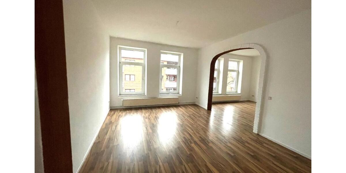 Etagenwohnung Wilhelmshaven - 4 Zimmer, 100 m&sup2;, 650&euro; | Angebot:26442920