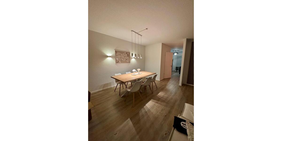 Etagenwohnung Düsseldorf Stadtbezirk 6 - 4 Zimmer, 132 m&sup2;, 1.966&euro; | Angebot:25323258