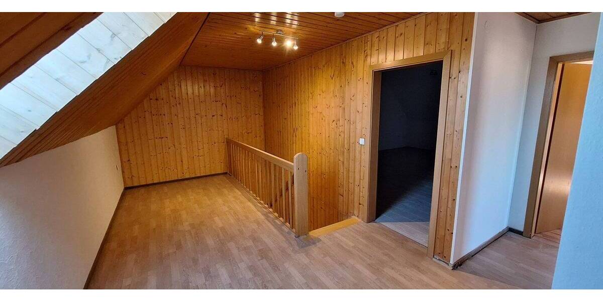 Etagenwohnung Weener Holthusen - 4 Zimmer, 92 m&sup2;, 800&euro; | Angebot:26487228