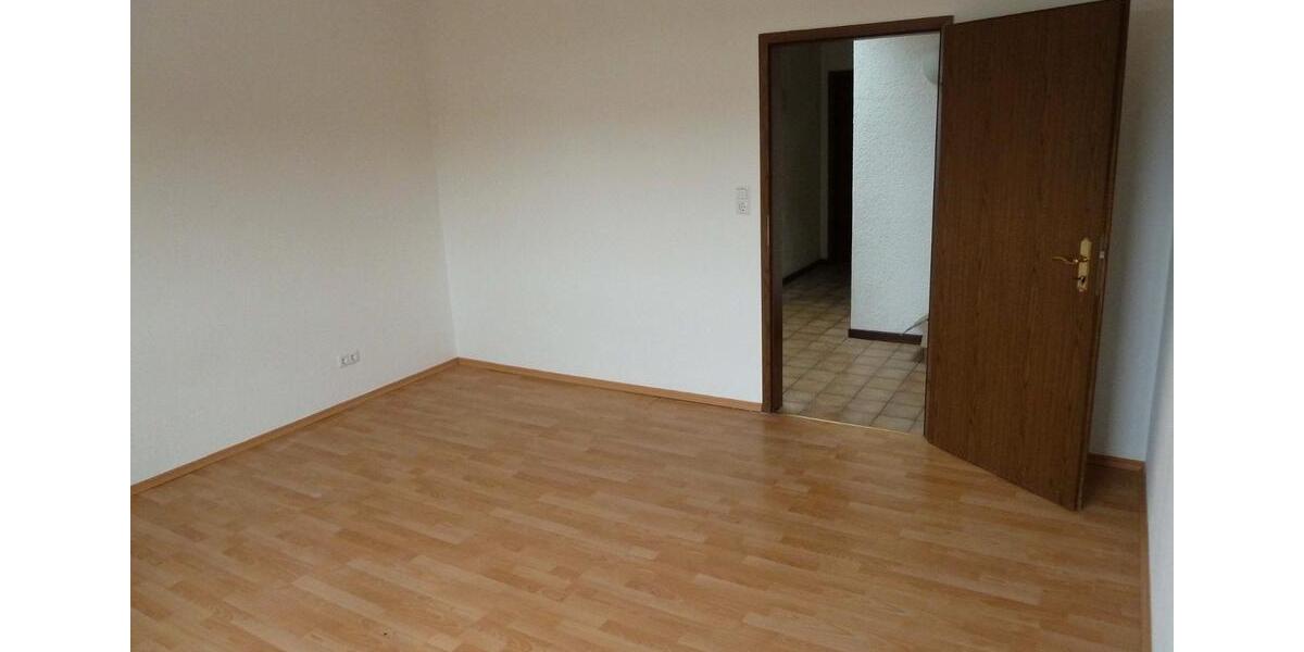Etagenwohnung Nentershausen - 1 Zimmer, 78 m&sup2;, 288&euro; | Angebot:26261580
