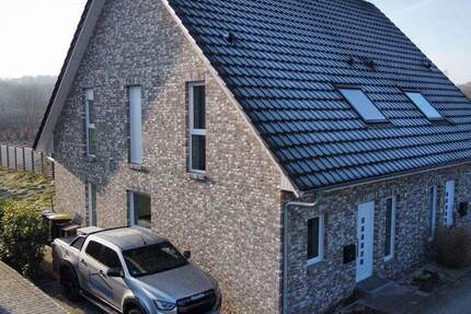 Haus Scharbeutz - 4 Zimmer, 113 m&sup2;, 1.900&euro; | Angebot:24730436