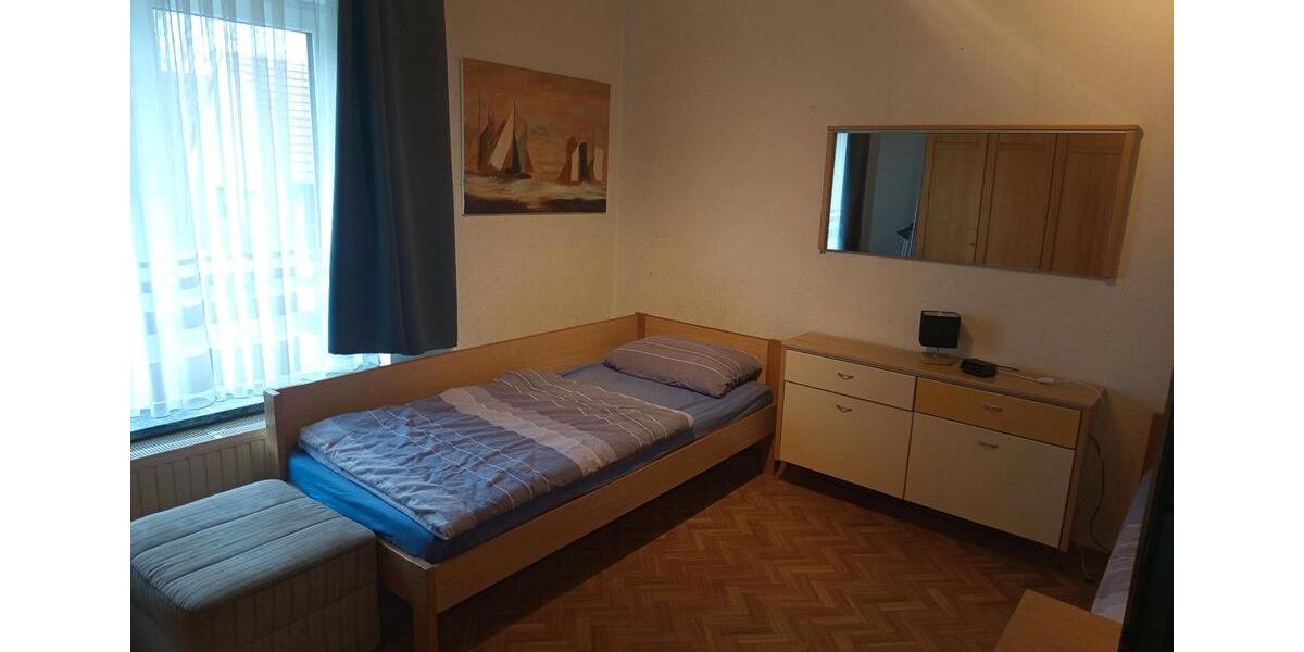 Wohnen auf Zeit Borchen - 3 Zimmer, 80 m&sup2;, 273&euro; | Angebot:25591136