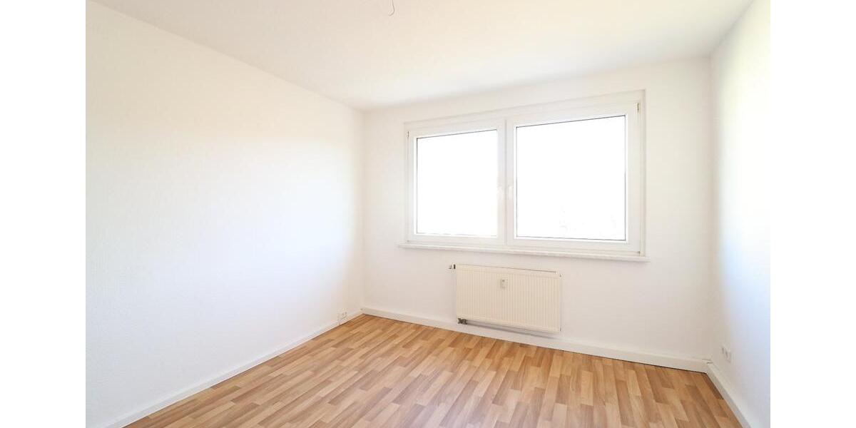 Dachgeschoßwohnung Flöha - 3 Zimmer, 60 m&sup2;, 365&euro; | Angebot:13333098