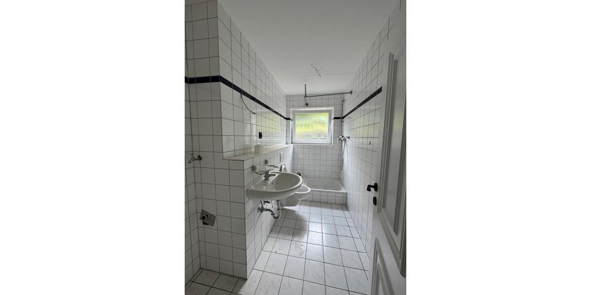Hochparterre Saarbrücken West - 2 Zimmer, 60 m&sup2;, 600&euro; | Angebot:26638704