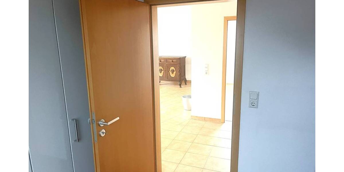 Etagenwohnung Monsheim - 3 Zimmer, 103 m&sup2;, 1.100&euro; | Angebot:26556658