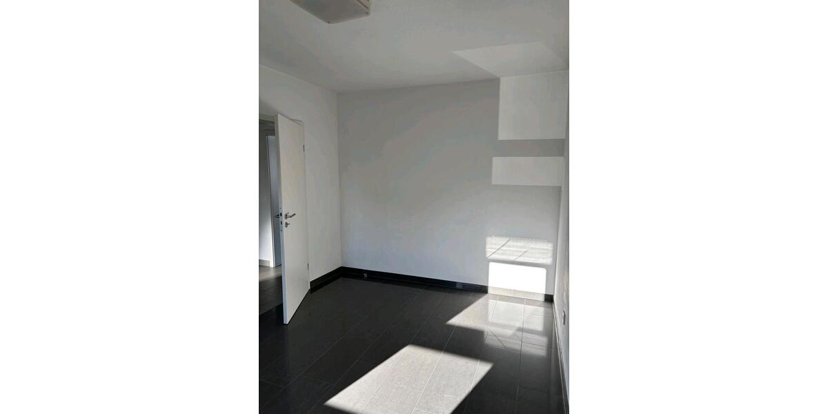 Etagenwohnung Saarlouis - 2 Zimmer, 70 m&sup2;, 850&euro; | Angebot:26635857