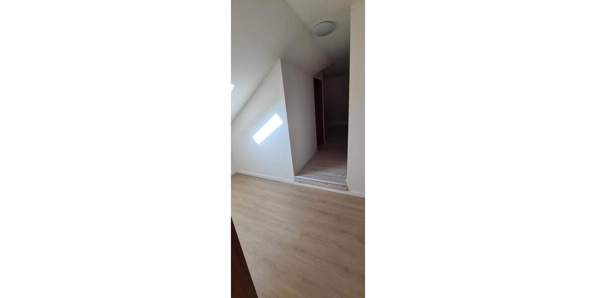 Maisonettenwohnung Oschersleben (Bode) - 4 Zimmer, 134 m&sup2;, 1.200&euro; | Angebot:26379988