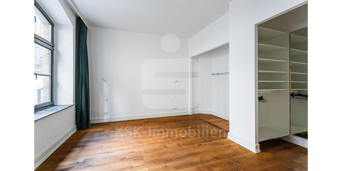 Rarität – Exklusive Altbauwohnung mit ca. 210 m² in Bestlage des Belgischen Viertels zimmer