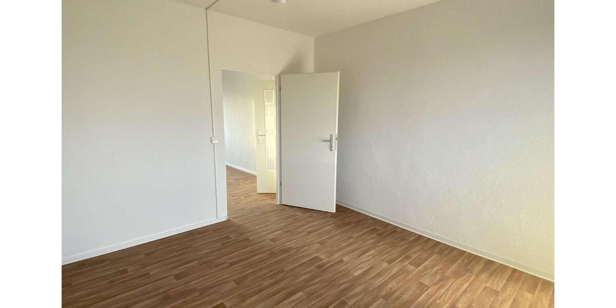 Etagenwohnung Nobitz - 4 Zimmer, 74 m&sup2;, 372&euro; | Angebot:25419121