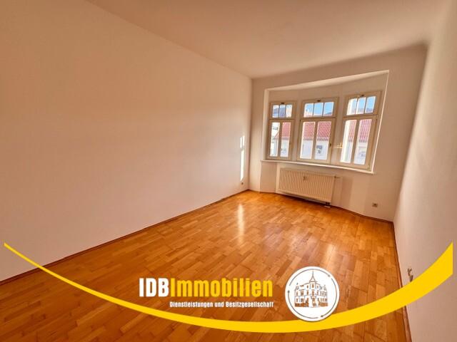 Dachgeschoßwohnung Freital - 2 Zimmer, 61 m&sup2;, 520&euro; | Angebot:26095324