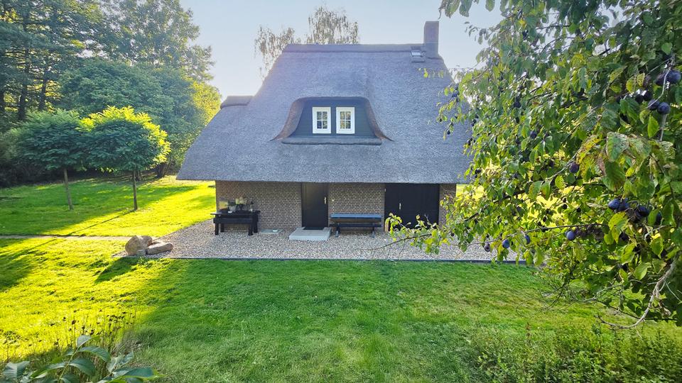 Reetdachtraum-voll möblierte nähe Golfplatz Hittfeld -Helmstorf 3 zimmer