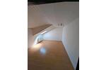 Dachgeschoßwohnung Rosbach vor der Höhe - 3 Zimmer, 90 m&sup2;, 1.000&euro; | Angebot:25656941