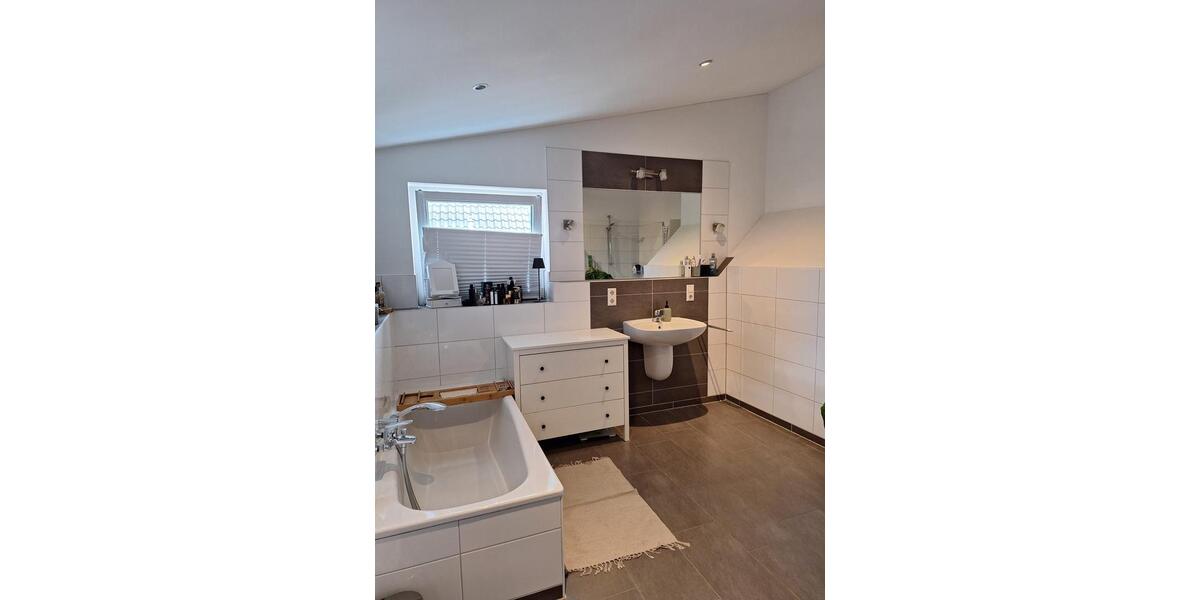 Etagenwohnung Neuenkirchen - 3 Zimmer, 85 m&sup2;, 1.000&euro; | Angebot:26556980