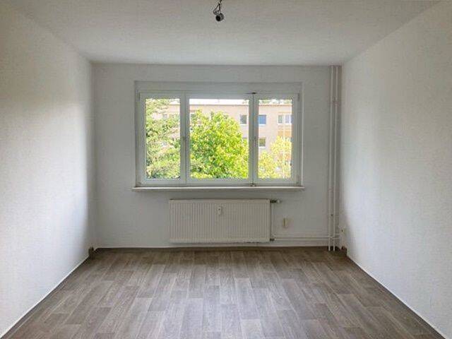 Etagenwohnung Hermsdorf - 3 Zimmer, 59 m&sup2;, 350&euro; | Angebot:26797081
