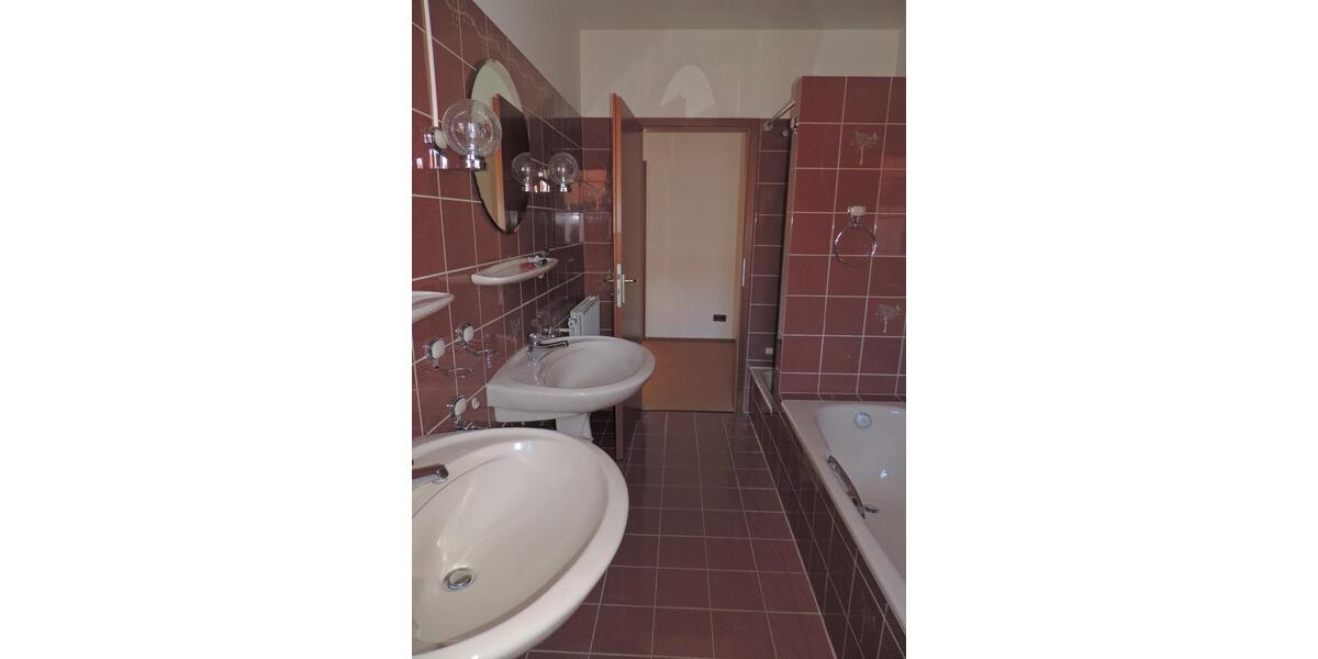 Reihenhaus Appen - 5 Zimmer, 160 m&sup2;, 1.900&euro; | Angebot:25893108